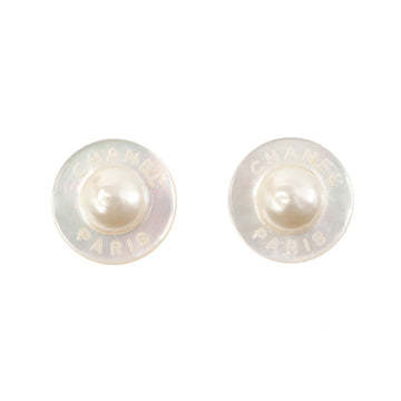 Chanel 1996 Made Pearl Round Shell Logo Earrings White