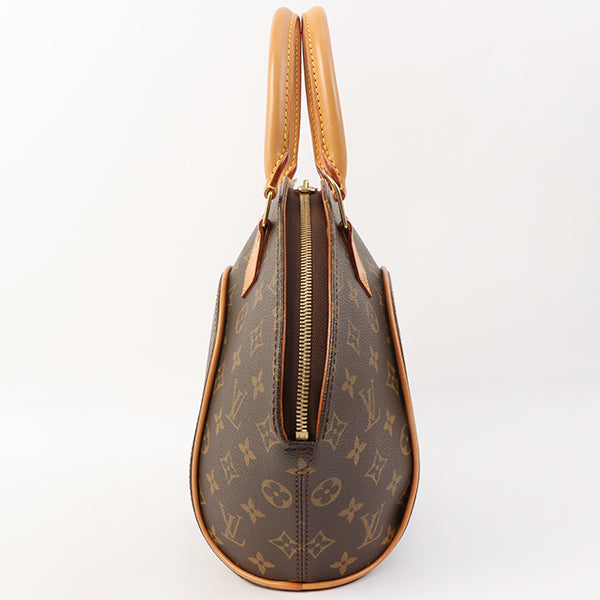 A microscopic copy of a Louis Vuitton bag was sold at auction for $ 63 -  ForumDaily