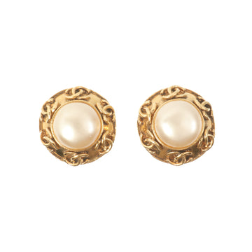 Chanel 1994 Made Pearl Round 6 Cc Mark Earrings