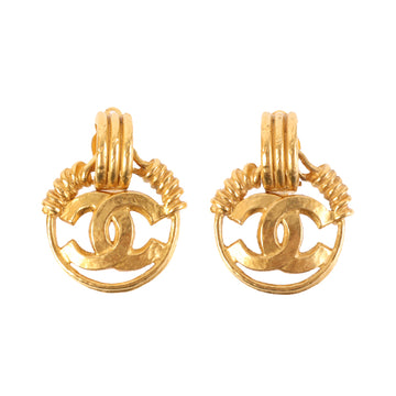 CHANEL 1994 Made Round Cutout Cc Mark Swing Earrings