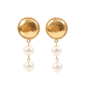 Chanel 1988 Made Round Pearl Swing Earrings