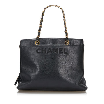 Chanel Caviar chain bag