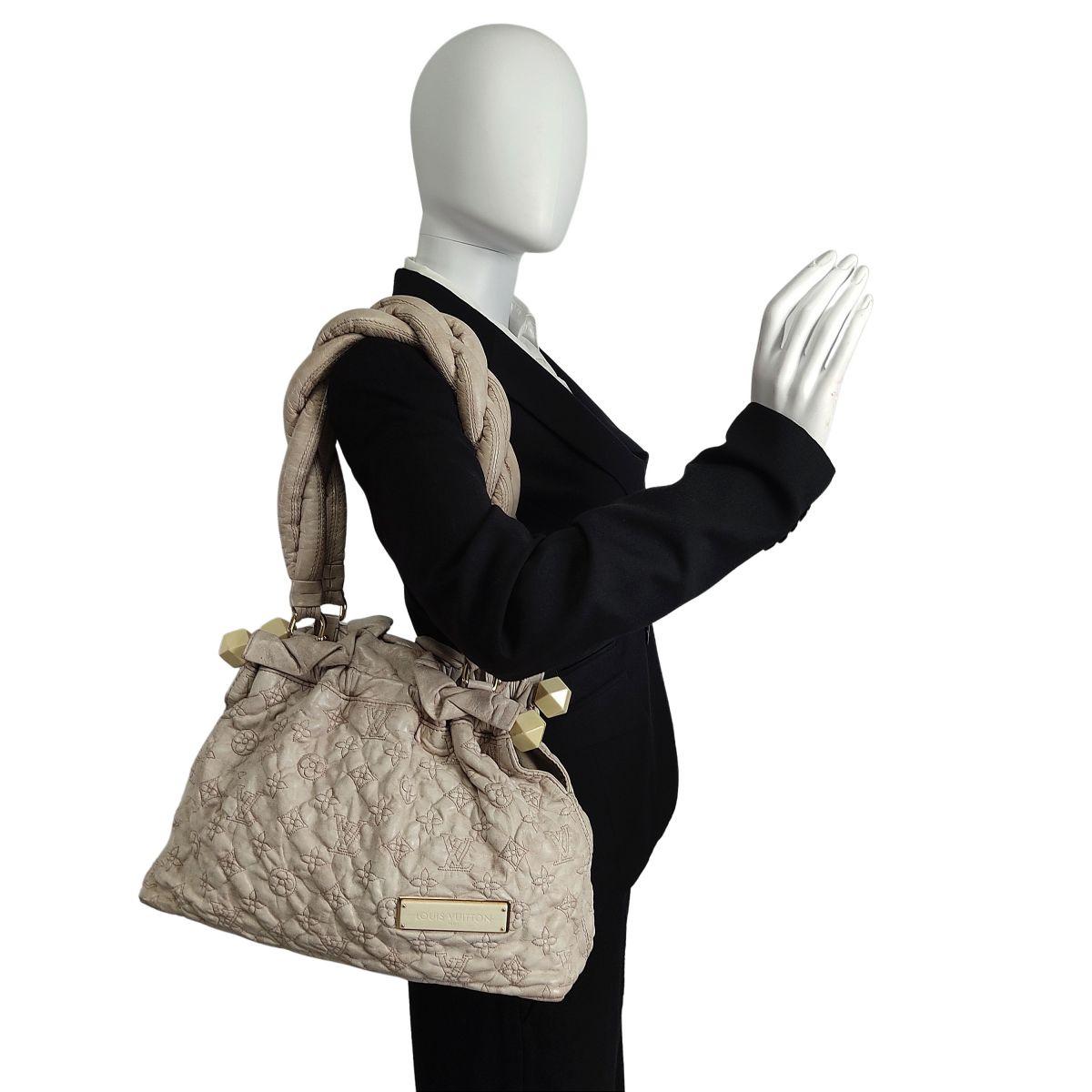 Louis Vuitton Olympe Stratus shoulder bag Beige Leather ref.492312