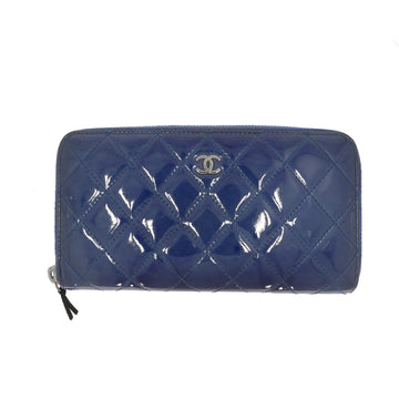 CHANEL Wallet in Blue Patent