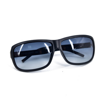 GUCCI Oversized Tinted Sunglasses