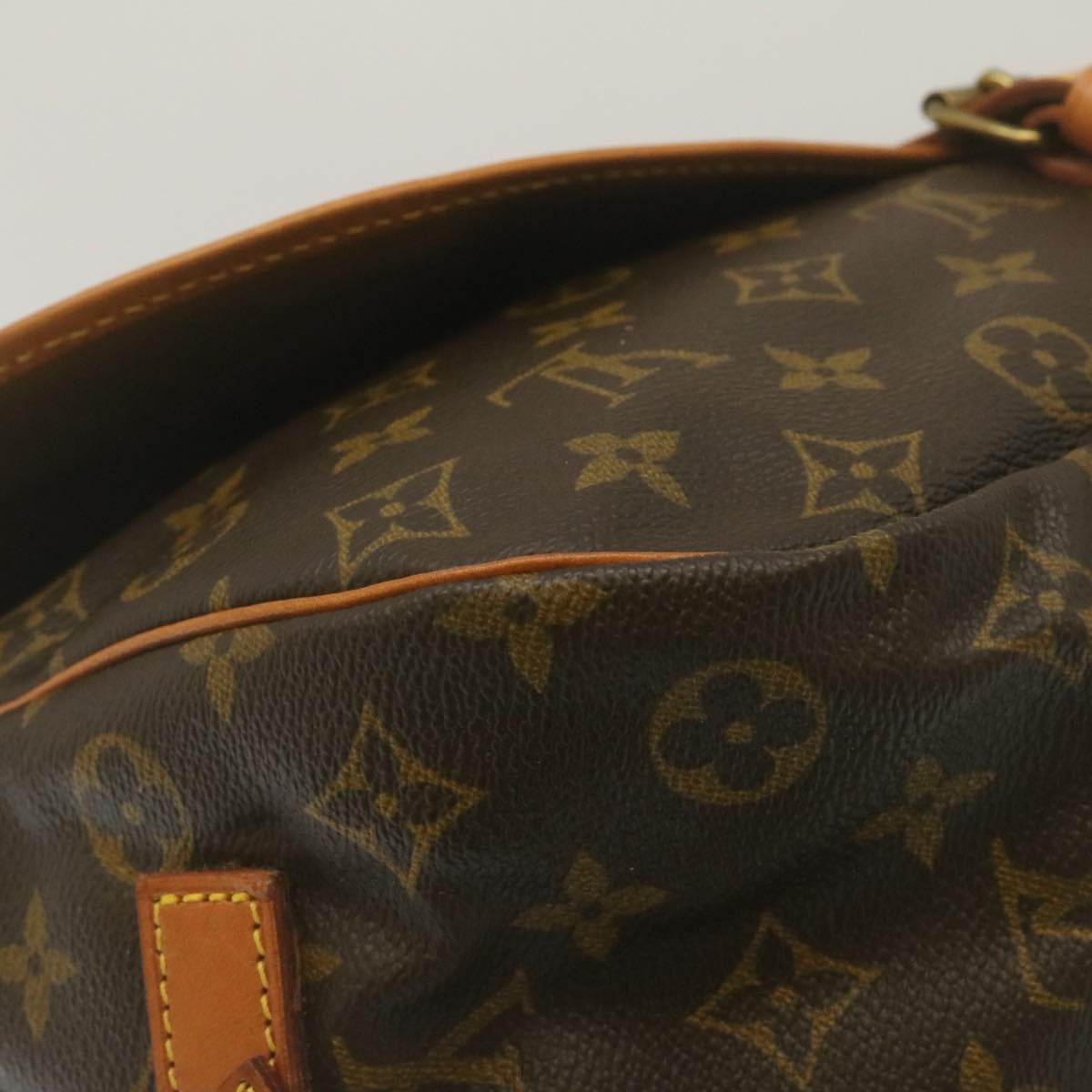 Louis Vuitton Monogram Saumur 35 Shoulder Bag M42254 LV Auth 42004 Cloth  ref.934205 - Joli Closet