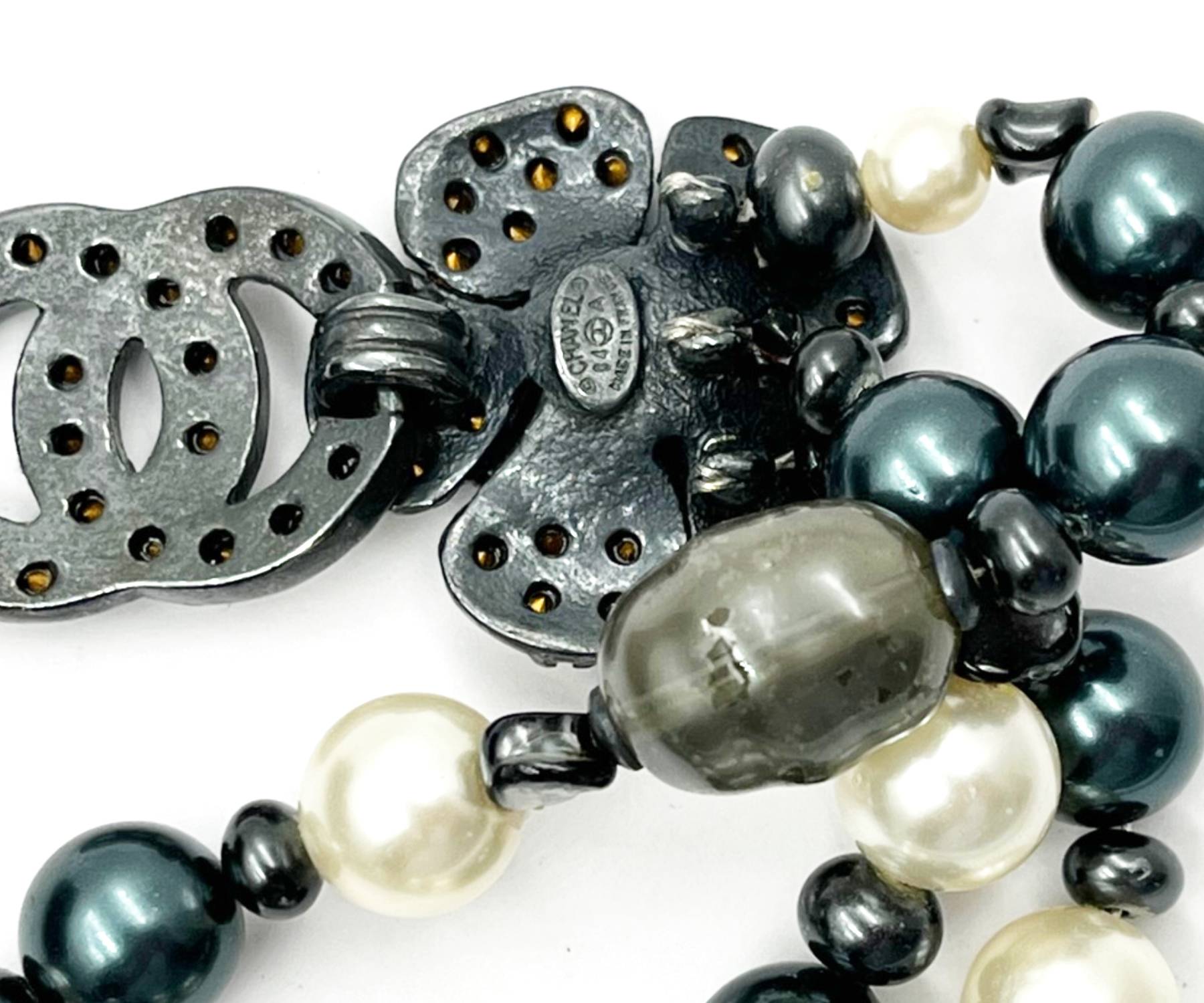 chanel black pearl necklace vintage