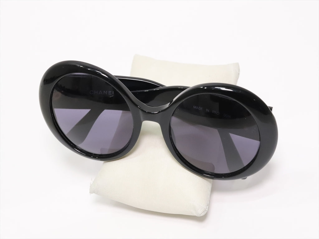 Buy Vintage Small Oval/ Jackie O Sunglasses With Thick Frame & Leg Online  in India 