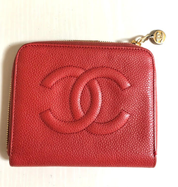 CHANEL Vintage red caviar skin round zipper wallet with CC stitch mark