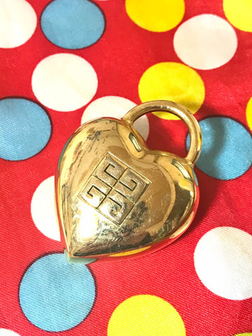 GIVENCHY Vintage heart brooch with logo mark