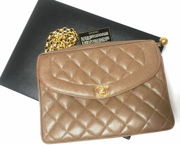 CHANEL Vintage large brown caviar leather 2