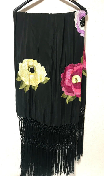 Vintage black extra large shawl with hand embroidered flowers and fringes. Can also be used for sofa, chair, and bed. 041127