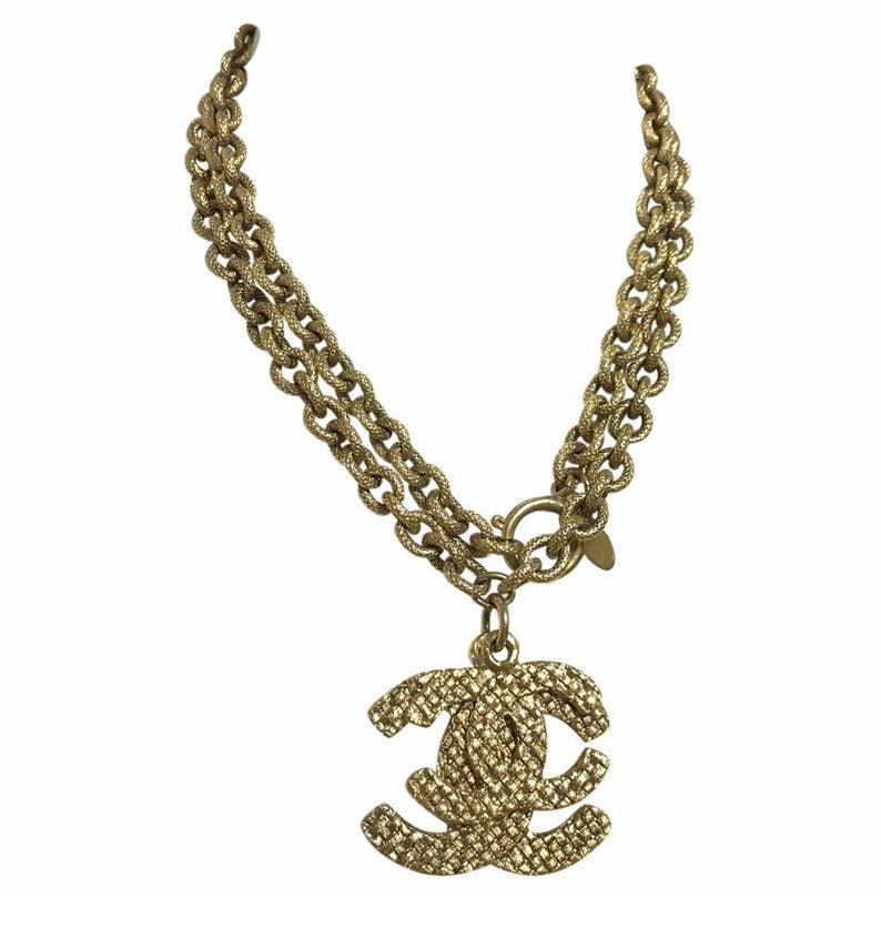 CHANEL Vintage long chain necklace with large and small CC mark pendan