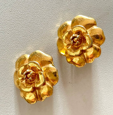 CHANEL Vintage golden camellia flower earrings