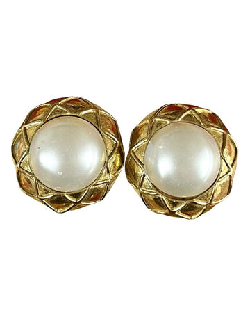 CHANEL Vintage gold tone round earrings with faux pearl and matelasse gold frame