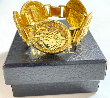 GIANNI VERSACE Vintage gold tone medusa face motif bracelet
