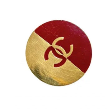 CHANEL Vintage red and gold round CC brooch