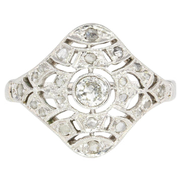 French 1920s Art Deco Diamond 18 Karat White Gold Platinum Ring