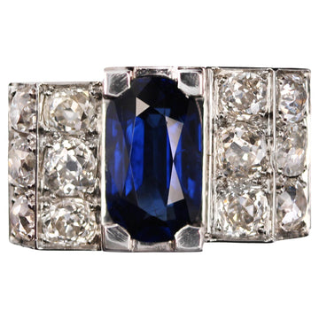 French 1930s 2.50 Carats Sapphire Diamonds Platinum Ring