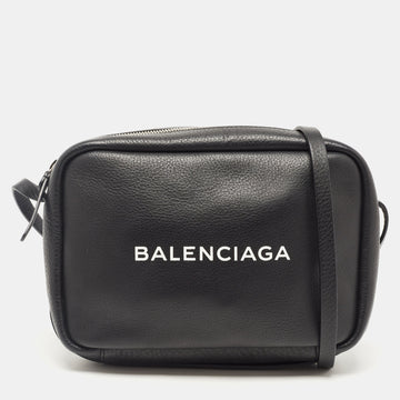 BALENCIAGA Black Leather Everyday Camera Shoulder Bag