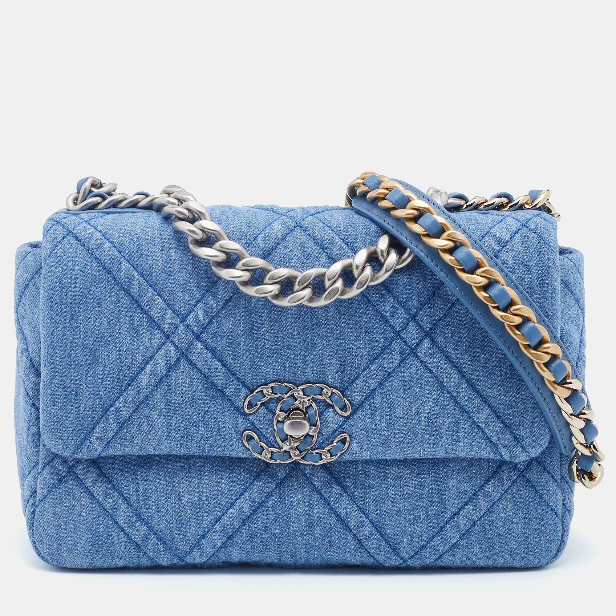 CHANEL Denim Quilted Large Chanel 19 Cosmetic Case Blue 663749