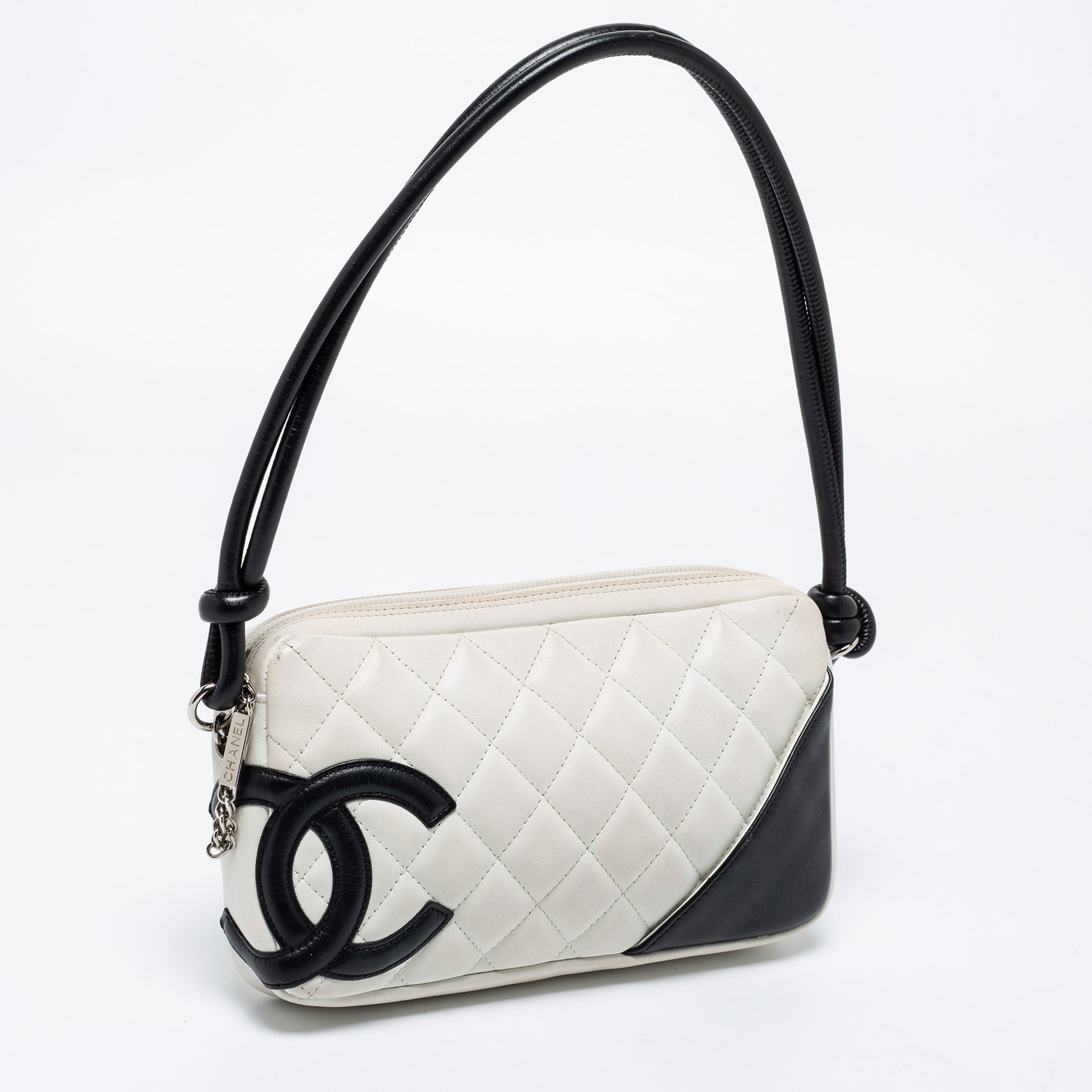 Chanel Cambon Ligne Pochette Black White Leather ref.102108 - Joli