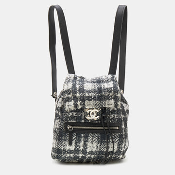 Chanel White/Black Tweed Print Nylon Medium Drawstring Backpack