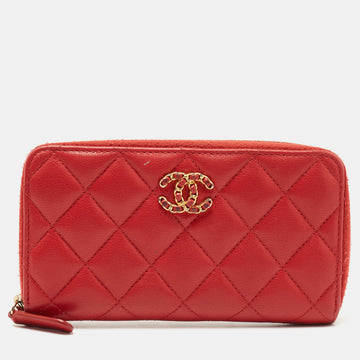 CHANEL Red Quilted Leather 19 Zipped Wallet