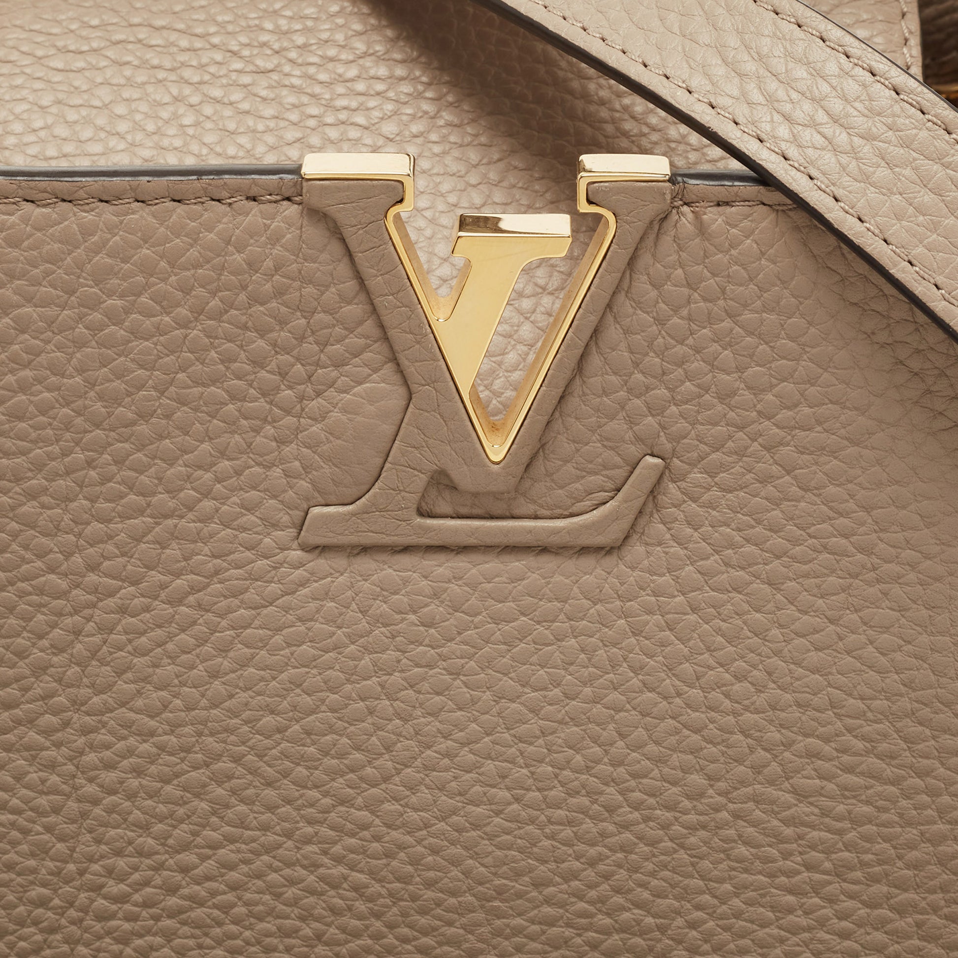 Louis Vuitton LV Galet Capucines BB Grey Leather ref.480605 - Joli Closet