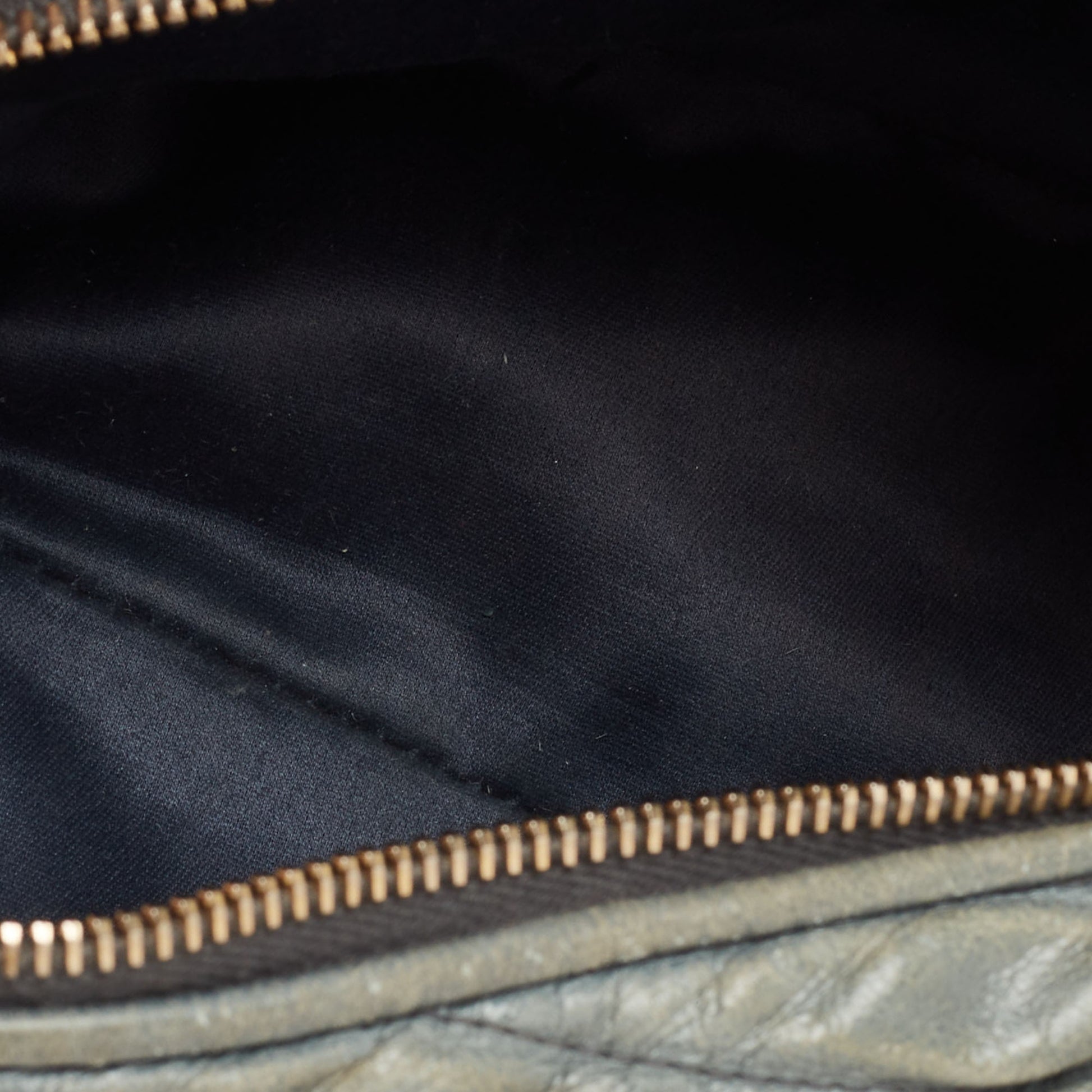 Matelassé leather crossbody bag Miu Miu Beige in Leather - 29516413