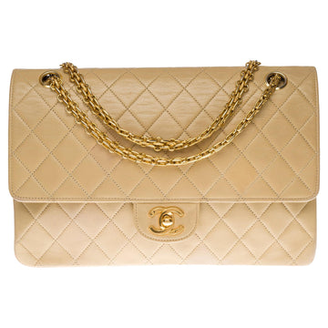 CHANEL Timeless/Classic double Flap shoulder bag in beige quilted lambskin, GHW