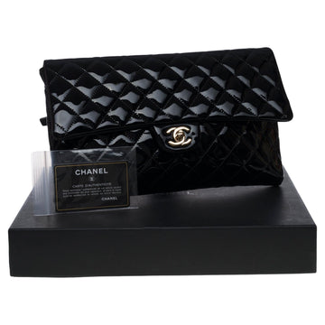 Black Friday Sale: Chanel – Tagged Clutch bags