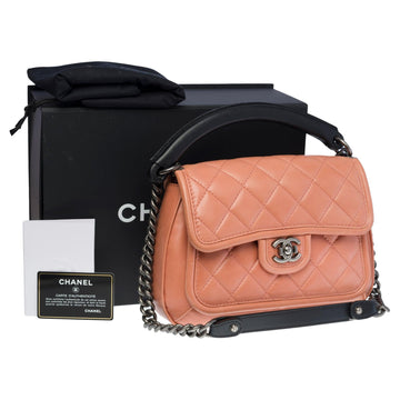 CHANEL Rare Classic shoulder flap bag in Pink quilted lambskin leather, RSHW
