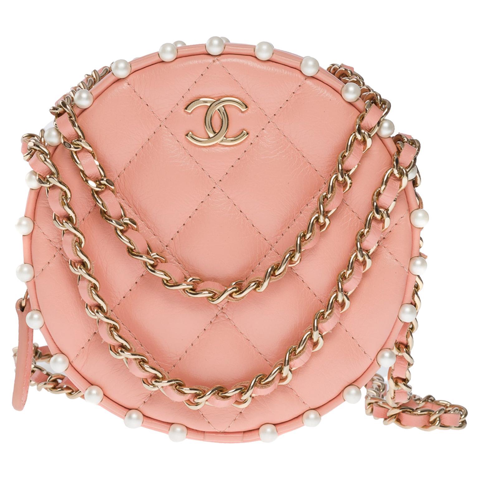 CHANEL New- Amazing Round On Earth shoulder bag in Pink quilted leat