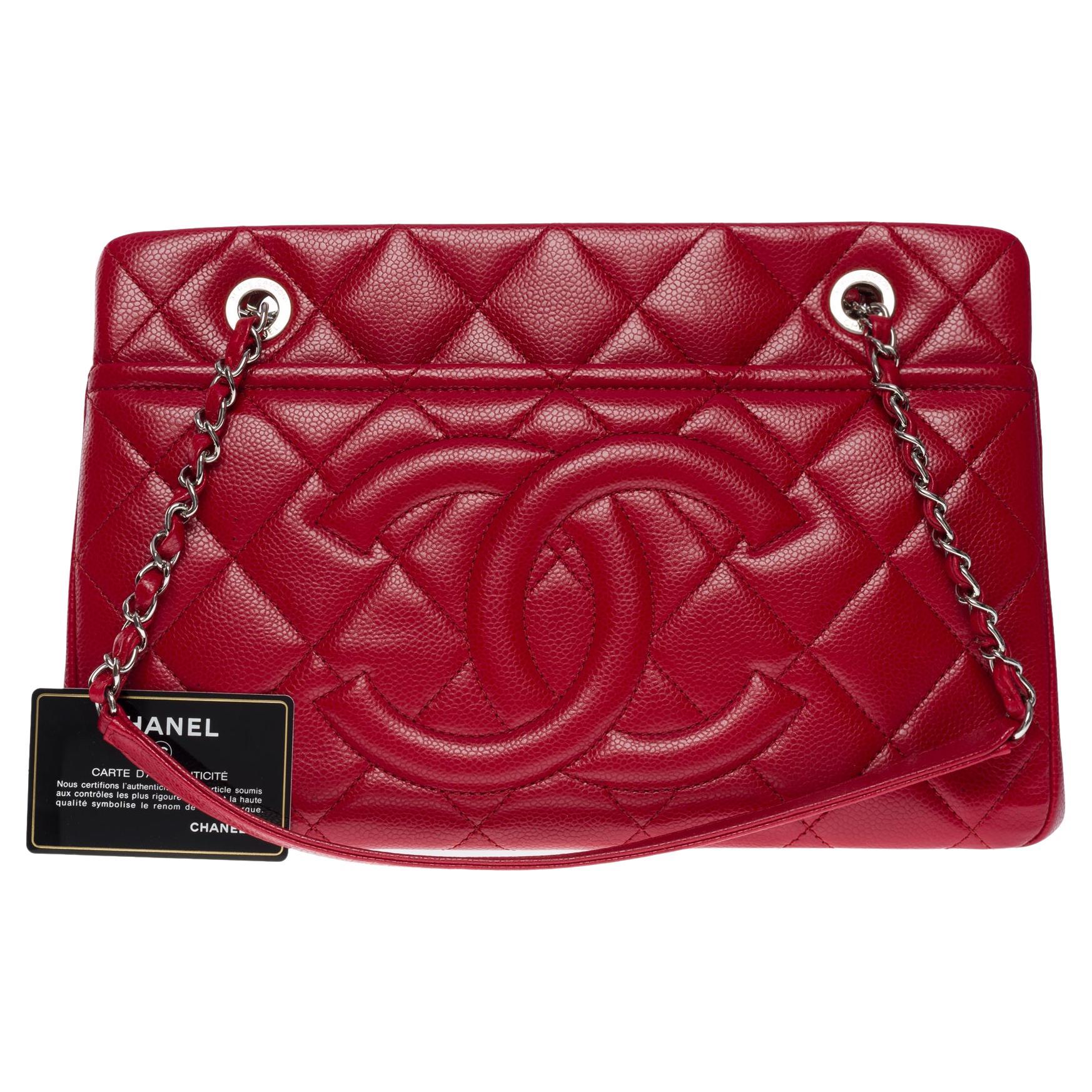 CHANEL Bright & Amazing Shopping Tote bag in Red Caviar quilted leathe