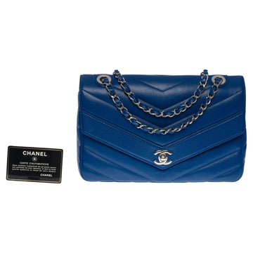CHANEL Classic shoulder flap bag in blue herringbone quilted caviar leather, SHW