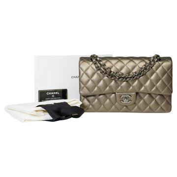CHANEL Timeless double flap shoulder bag in Bronze caviar quilted leather, SHW