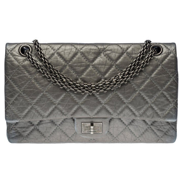 CHANEL The 2.55 Classique double flap handbag inquilted leather with metallic si