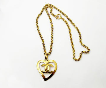 CHANEL Vintage Gold Plated CC Heart Pendant Necklace