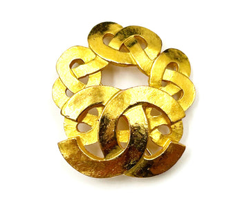 CHANEL Vintage Gold Plated CC Twisted Small Brooch
