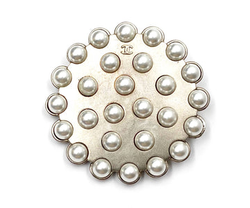 CHANEL Vintage Rare Light Gold CC Faux Pearl Round Brooch